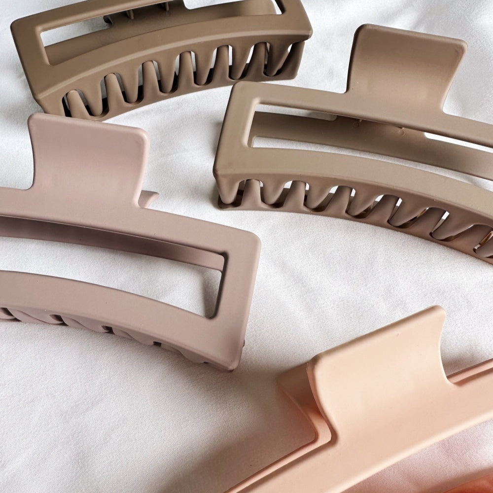 Elegant Sculpted Matte Square Hair Claw