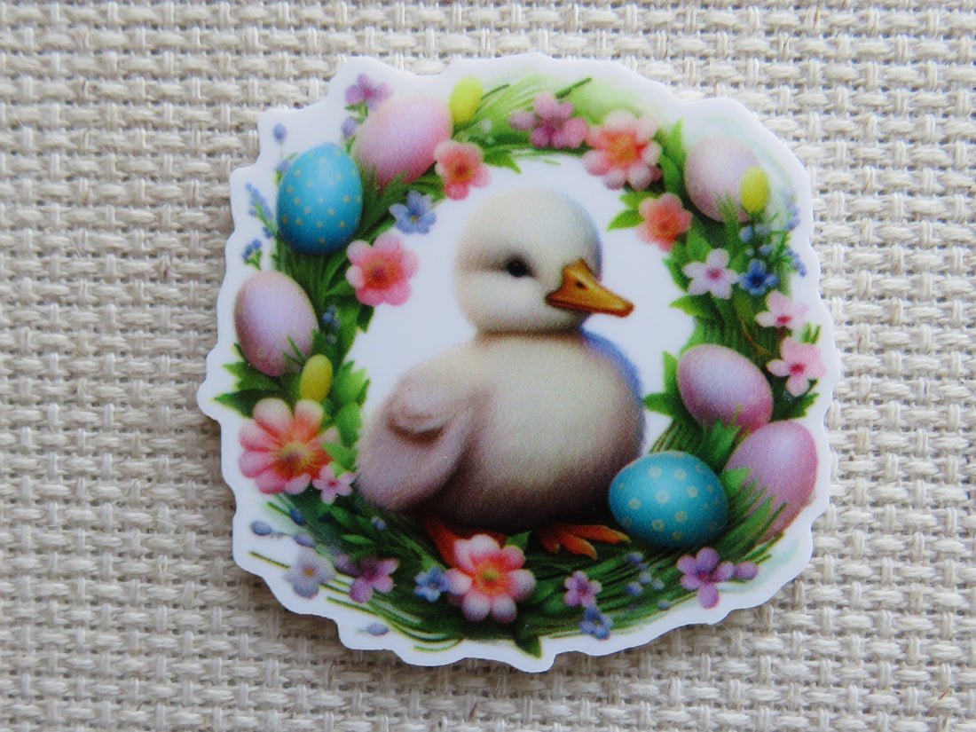 First view of Duckling Wreath Needle Minder.
